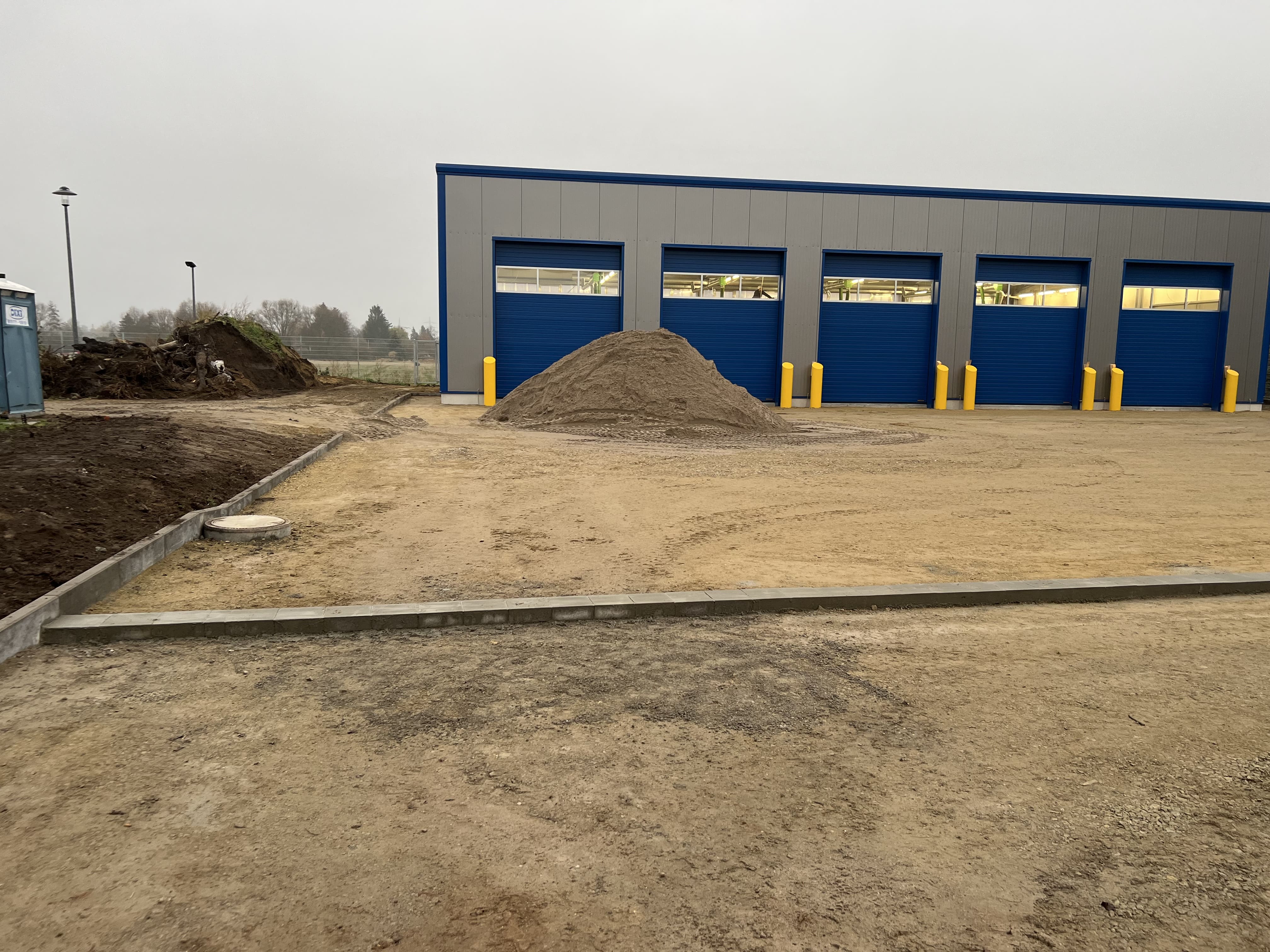 Neubau einer Fahrzeughalle in Lehrte - Außenansicht